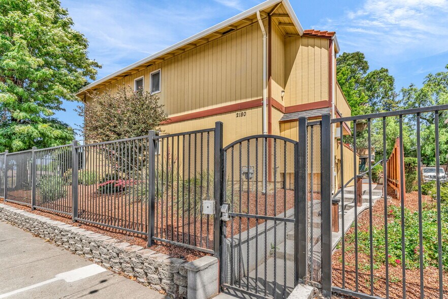 More Photos Of 2170-2180 Fremont St, Concord Apartments For Sale