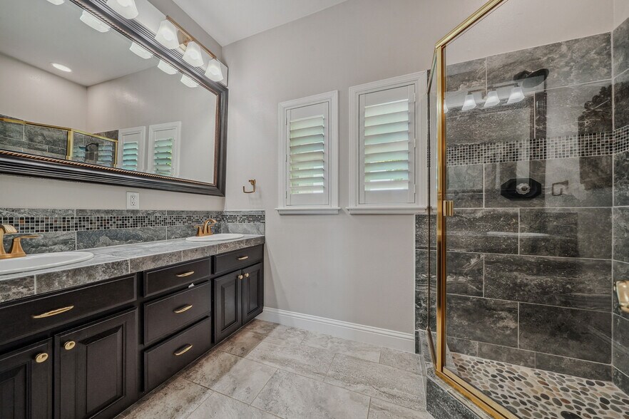 More Photos Of 10786 Shenandoah Rd, Plymouth Winery Vineyard For Sale