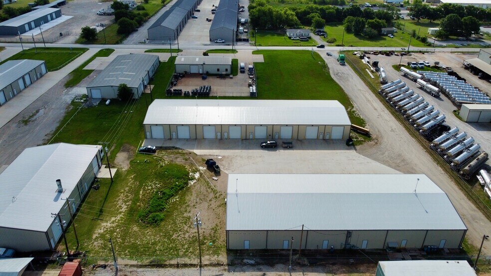 More Photos Of 636 County Road 4841, Haslet Industrial For Lease