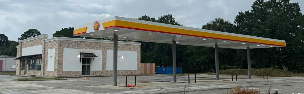 More Photos Of 1002 University ave, Lafayette Service Station For Sale