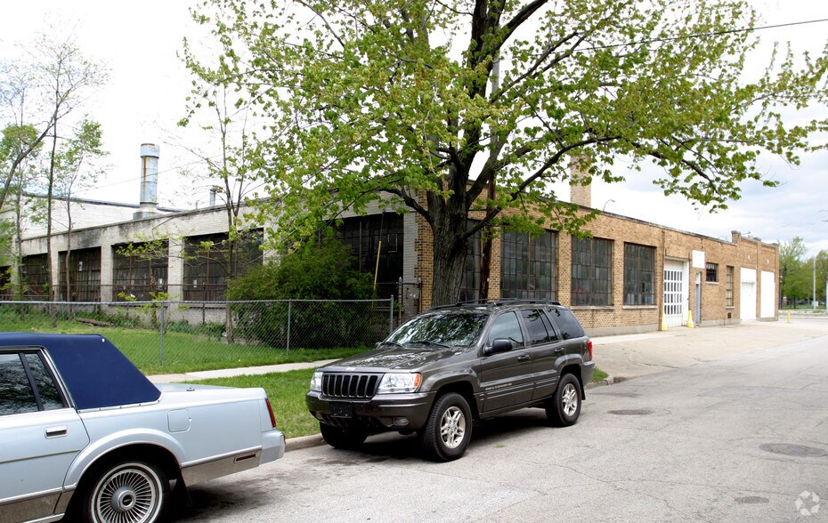 More Photos Of 1185 3rd St, Muskegon Warehouse For Lease