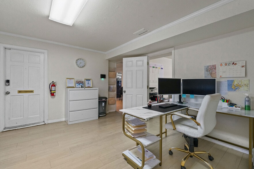 More Photos Of 1536 S Missouri Ave, Clearwater Storefront Retail Office For Sale