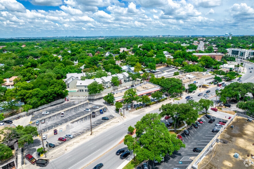 More Photos Of 5231 Broadway St, San Antonio Storefront Retail Office For Lease