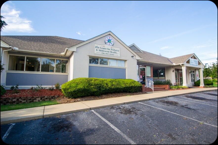 More Photos Of 959 17th St, Columbus Medical For Sale