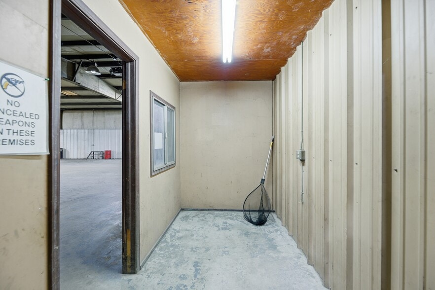 More Photos Of 654 W 138th St, Glenpool Industrial For Sale