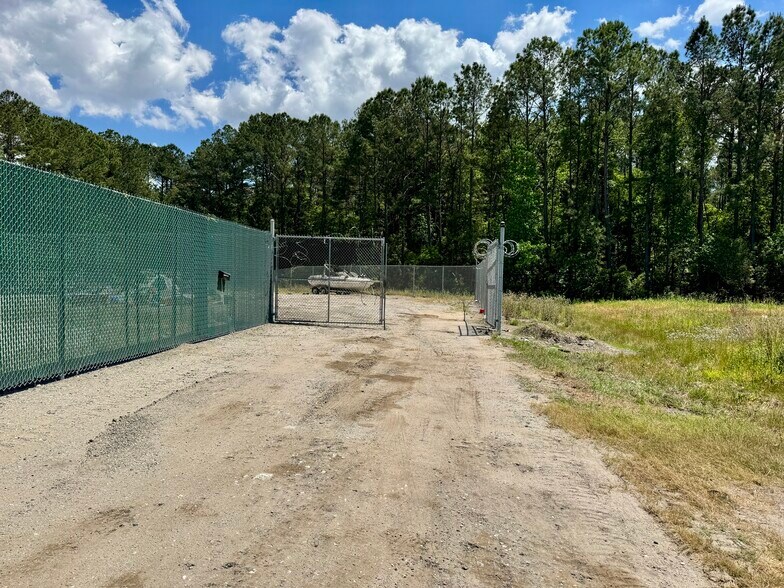 More Photos Of 7192 Design St, North Charleston Land For Lease