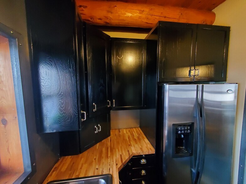 More Photos Of 4020 N Huetter Rd, Coeur d'Alene Flex For Lease