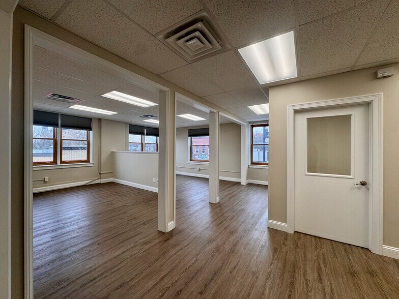 More Photos Of 38 Elm St, Westfield Storefront Retail Office For Lease