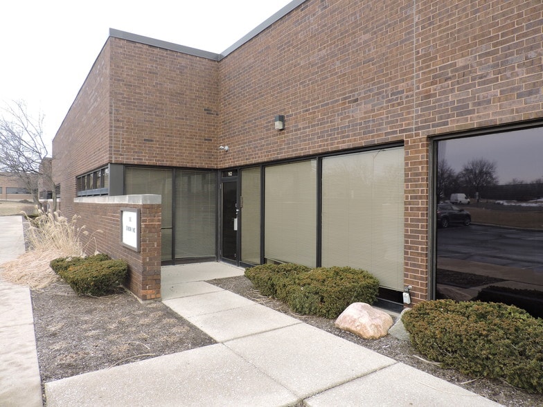 Primary Photo Of 158-176 N Brandon Dr, Glendale Heights Warehouse For Sale