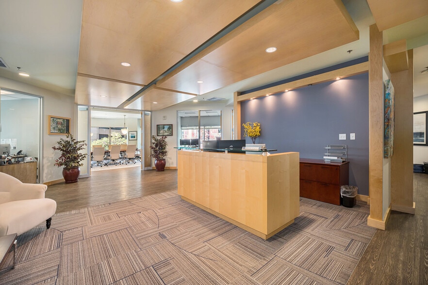 More Photos Of 1800 Glenarm Pl, Denver Office For Sale