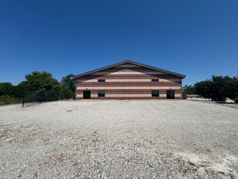 More Photos Of 11212 W State Road 42, Stilesville Warehouse For Lease