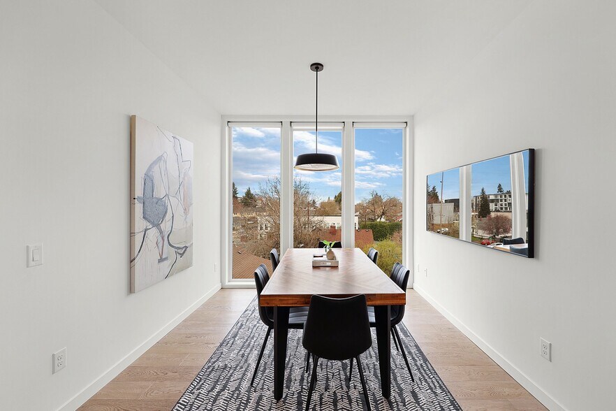 More Photos Of 1375 N Wygant ST, Portland Apartments For Sale