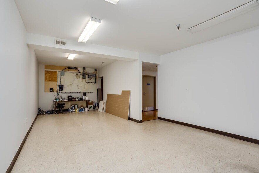 More Photos Of 1140 E Market St, Charlottesville Office For Lease