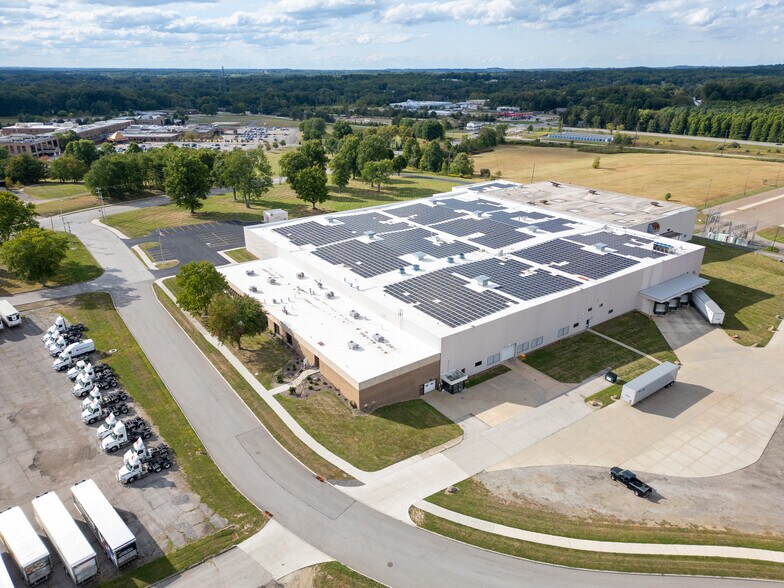 More Photos Of 6800 N Chestnut St, Ravenna Warehouse For Sale