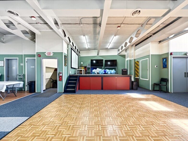 More Photos Of 228 N Washington St, Sleepy Hollow Village Lodge Meeting Hall For Sale