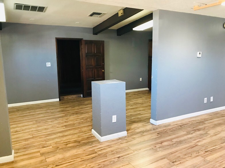 More Photos Of 3335 N 16th St, Phoenix Loft Creative Space For Lease