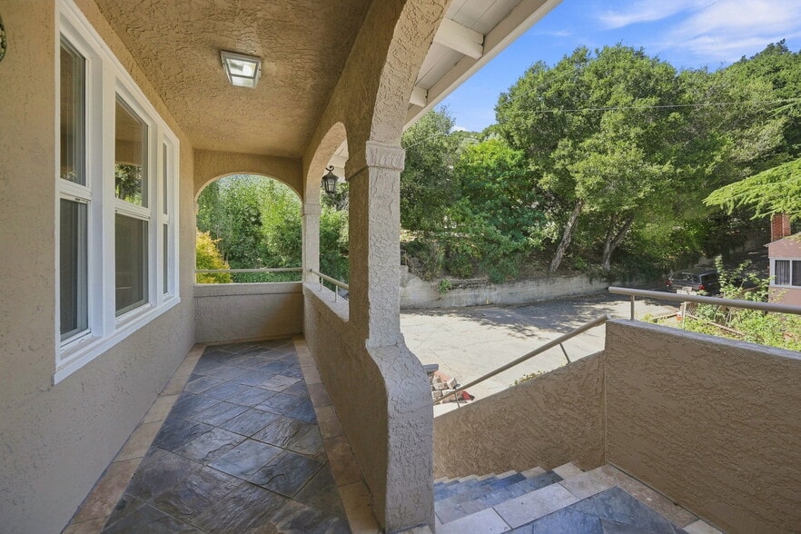 More Photos Of 1135 5th Ave, Crockett Apartments For Sale