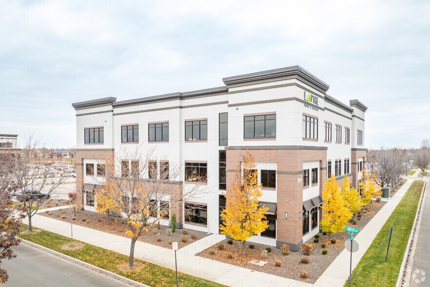 More Photos Of 2541 E Gala St, Meridian Office For Lease