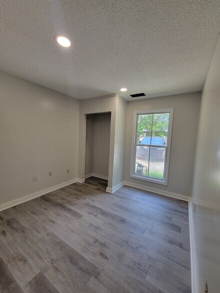 More Photos Of 6226 GA-72 Hwy, Colbert Office For Lease