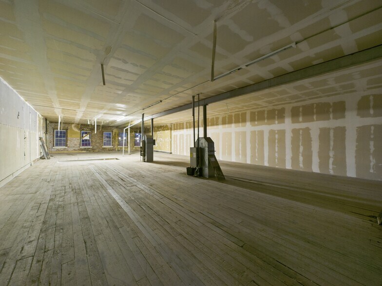 More Photos Of 214 W Main St, Sedalia Storefront Retail Office For Sale