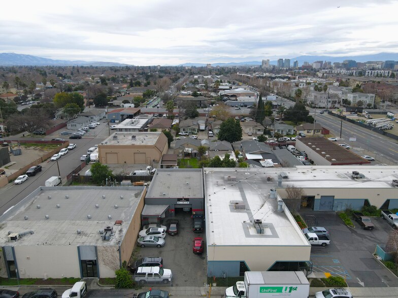 More Photos Of 476 Santa Ana Ave, San Jose Service For Sale