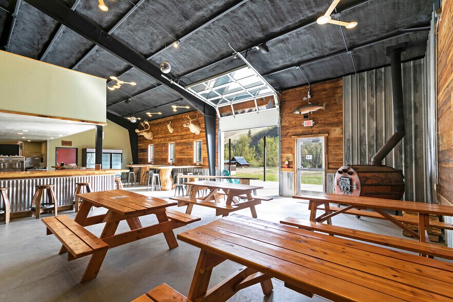 More Photos Of 125 & 139 Hannon Ln, Darby Restaurant For Sale