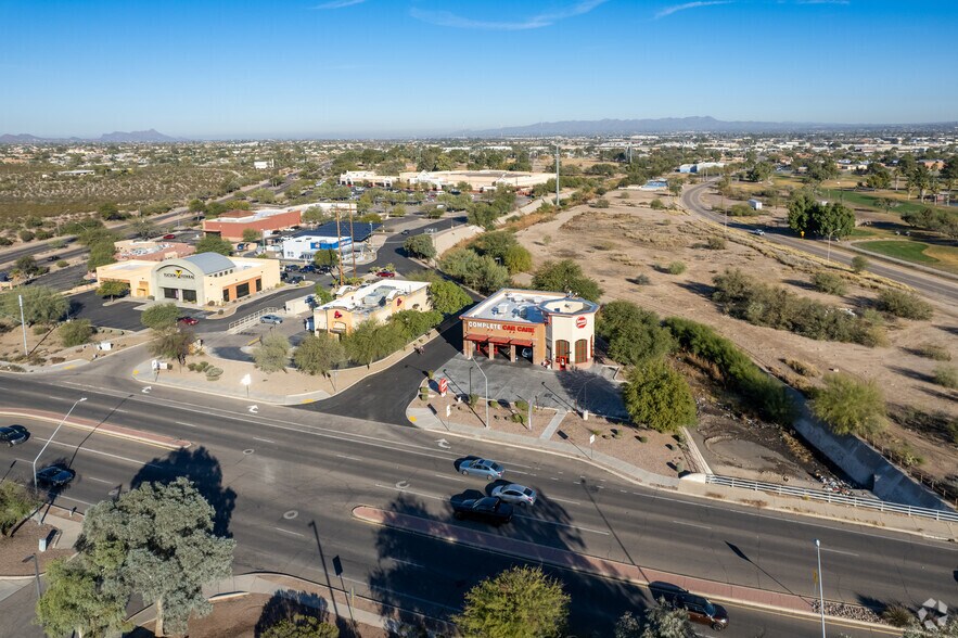 More Photos Of 1350-1380 N Silverbell Rd, Tucson Unknown For Lease