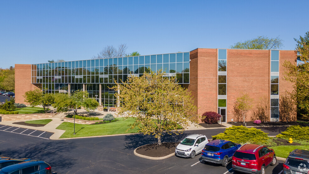 Primary Photo Of 7265 Kenwood Rd, Cincinnati Office For Lease