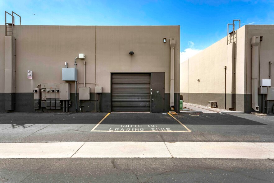 More Photos Of 5010 S Ash Ave, Tempe Unknown For Lease