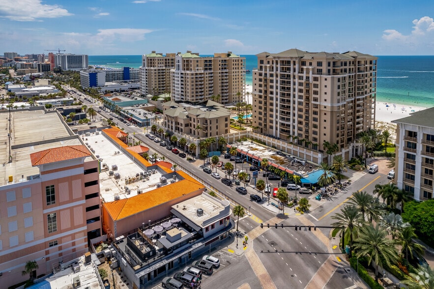 More Photos Of 483 Mandalay Ave, Clearwater Beach General Retail For Lease