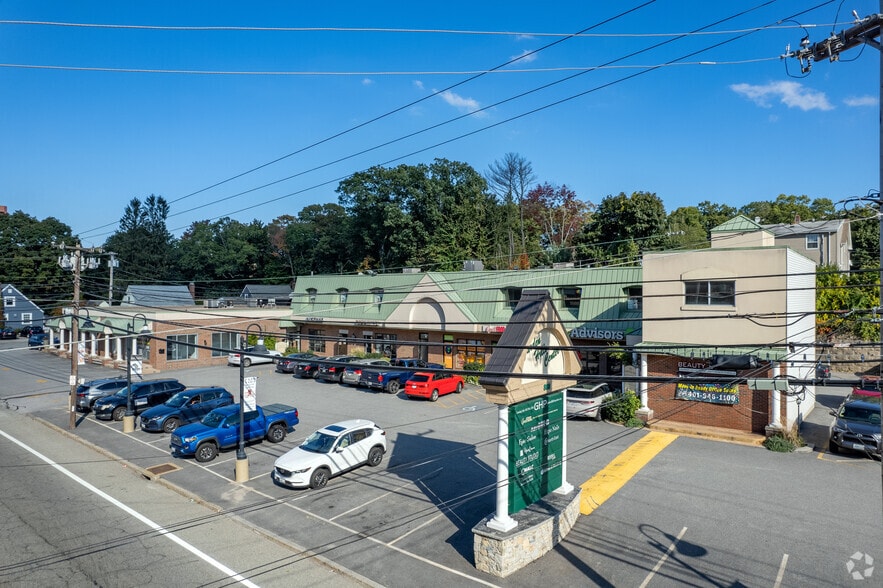 More Photos Of 800 Oaklawn Ave, Cranston Unknown For Lease