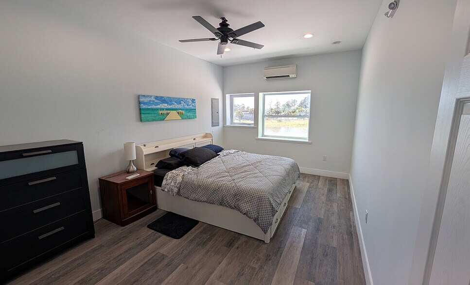 More Photos Of 7756 130th St, Sebastian Manufacturing For Sale