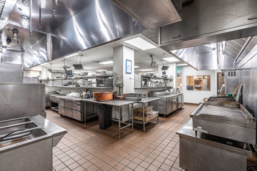 More Photos Of 15500 SW 29th St, Miramar General Retail For Sale