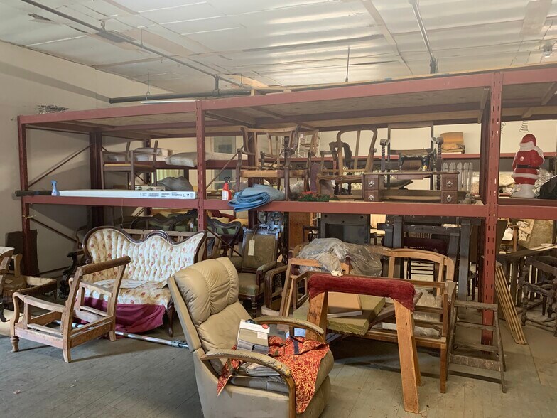 More Photos Of 47 N Main St, Honeoye Falls Flex For Sale