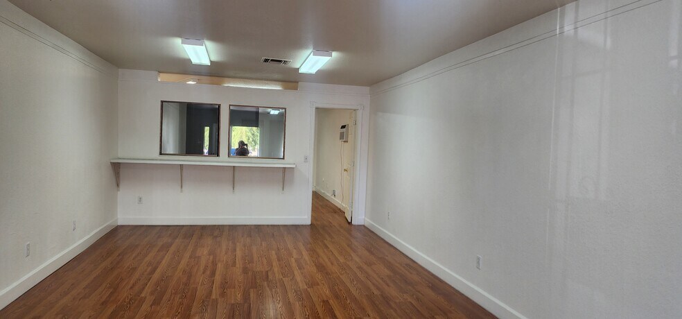 More Photos Of 311 W 3rd St, Casa Grande Office For Lease