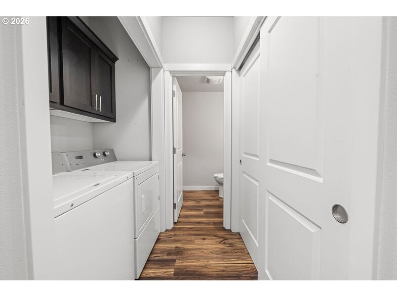 More Photos Of 1524 SE Honeysuckle Loop, Warrenton Apartments For Sale