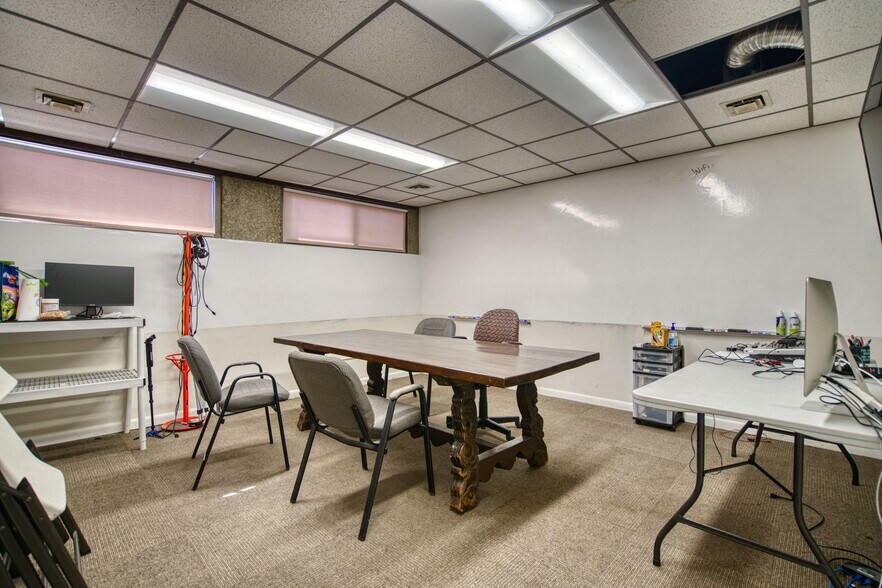 More Photos Of 750-752 17th Ave, Longmont Office For Sale