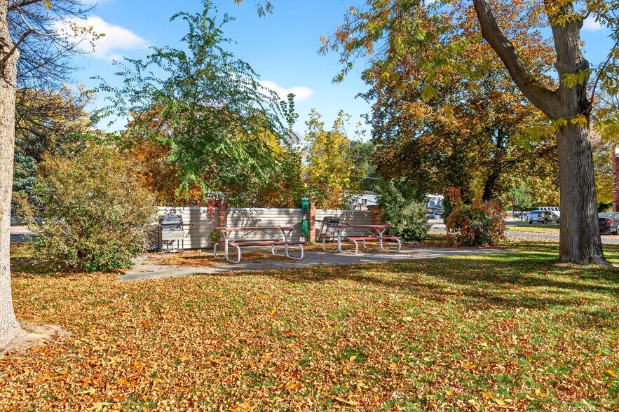 More Photos Of 1901 S 4th Ave, Pocatello Apartments For Sale