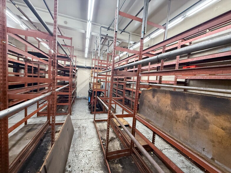 More Photos Of 901 Penn Ave, Pittsburgh Auto Repair For Sale