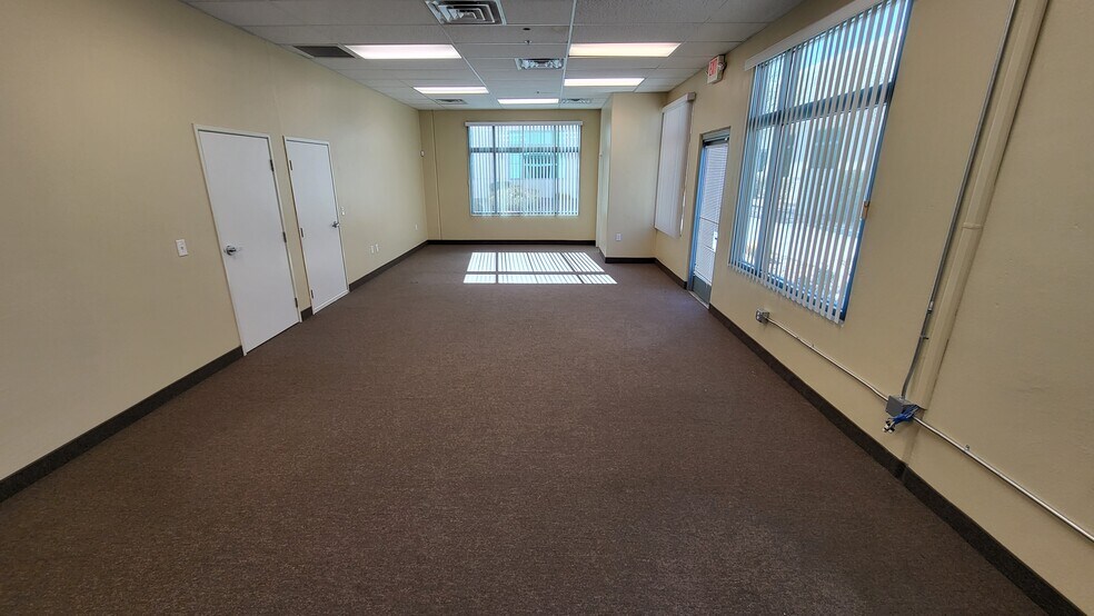 More Photos Of 7381 Prairie Falcon Rd, Las Vegas Medical For Lease