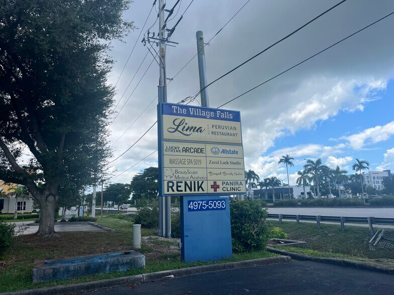 More Photos Of 5047-5069 Tamiami Trl E, Naples Unknown For Lease