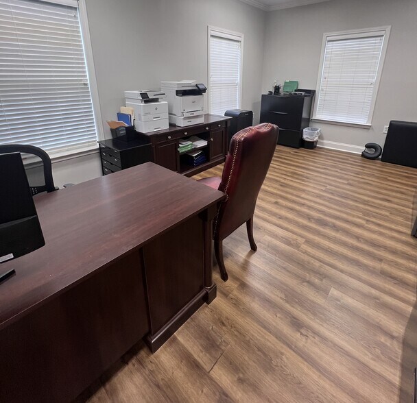 More Photos Of 347 Prado Way, Greenville Office For Sale