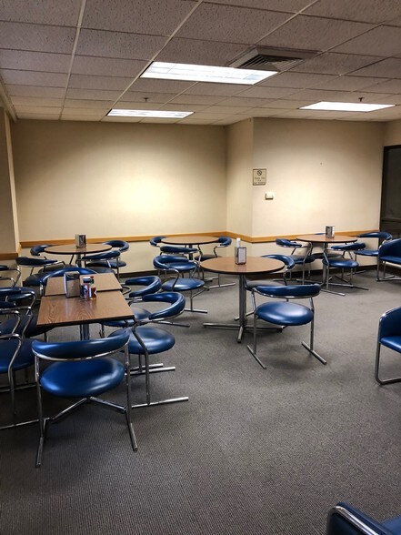 More Photos Of 934 3rd St, Alexandria Office Residential For Sale