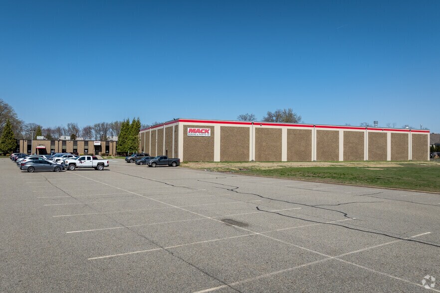 Primary Photo Of 245 Belmont Dr, Somerset Warehouse For Lease