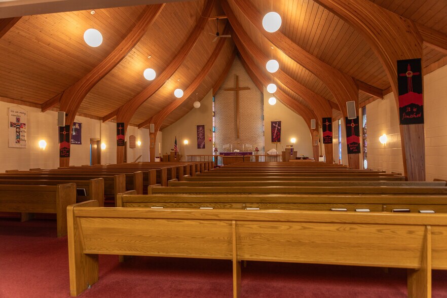 More Photos Of 381 H St, Hampton Religious Facility For Sale