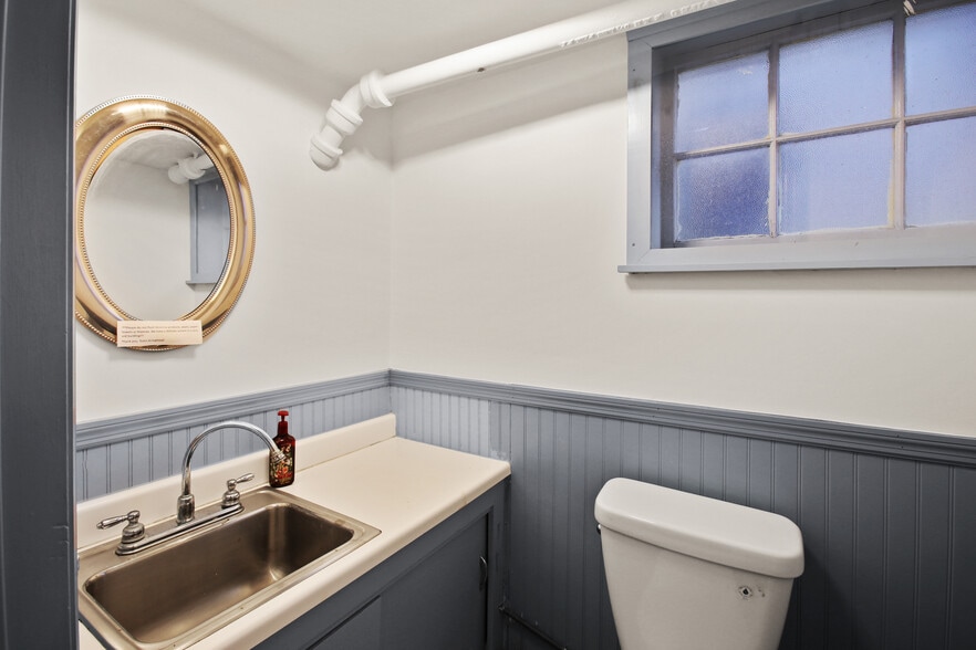 More Photos Of 634 Penn Ave, West Reading Freestanding For Lease