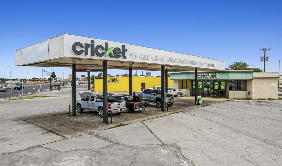 Primary Photo Of 4210 Andrews Hwy, Odessa Storefront For Sale