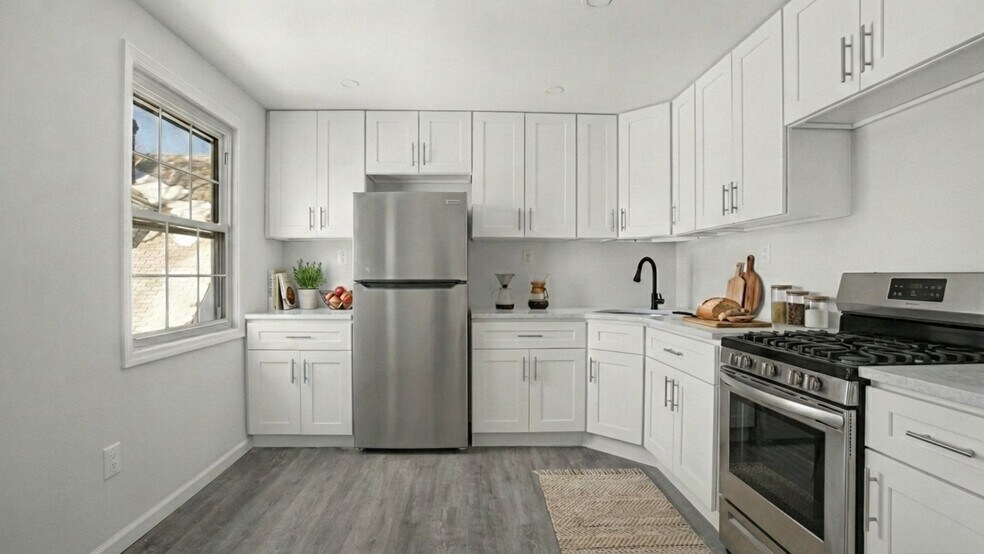 More Photos Of 129 New Dorp Plz, Staten Island Office Residential For Sale