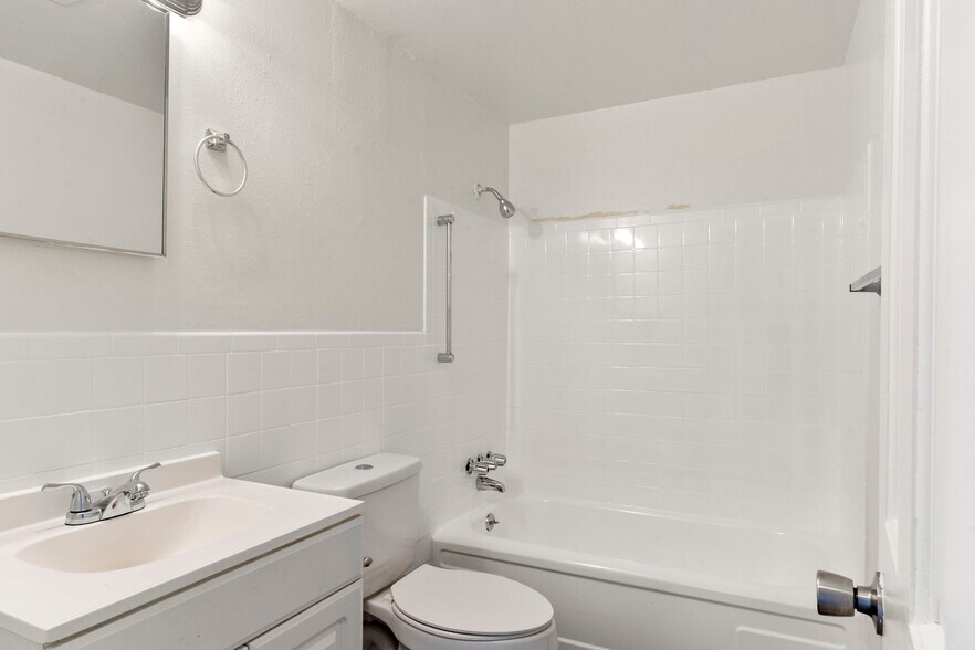 More Photos Of 2781-2831 Eliot Cir, Westminster Apartments For Sale