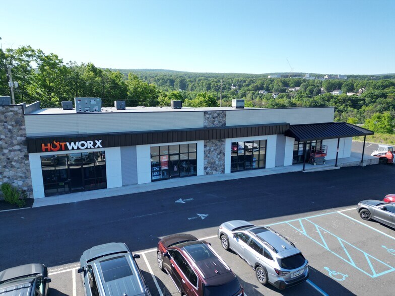 More Photos Of 1325 Highway 315 Blvd, Wilkes-Barre Unknown For Lease